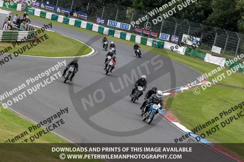 Vintage motorcycle club;eventdigitalimages;mallory park;mallory park trackday photographs;no limits trackdays;peter wileman photography;trackday digital images;trackday photos;vmcc festival 1000 bikes photographs